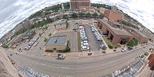 View of the city from the falcon's nest webcam - Dubuque