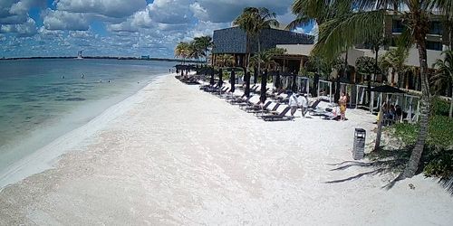 Niruc Resort Beach webcam - Cancun