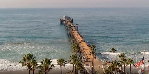 Zone de surf de la jetée d'Oceanside webcam - San Diego