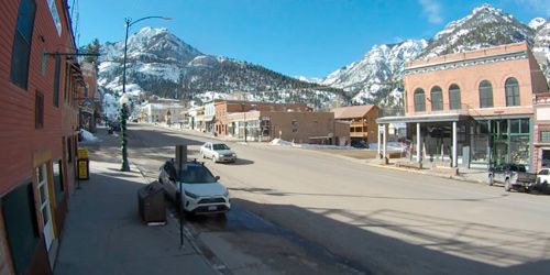 Traffic in suburban Ouray Webcam