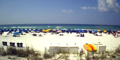 Pelican Beach Resort Webcam