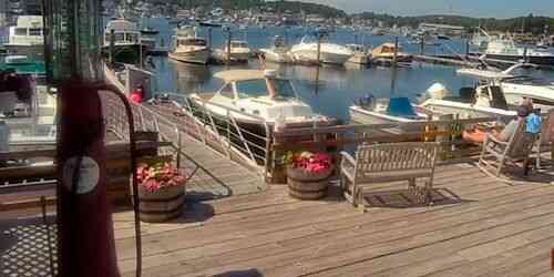 LIVE: Brown’s Wharf Inn, wooden yacht pier - Boothbay Harbor