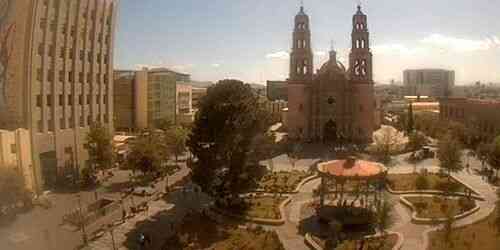 LIVE: Metropolitan Cathedral and the Plaza de Armas - Chihuahua