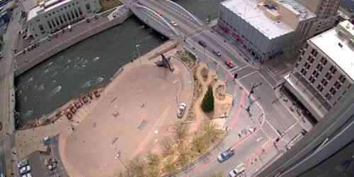 LIVE: City Plaza, Truckee River - Reno