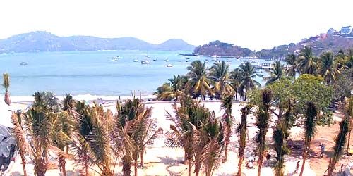 Playa principal, vista a la bahía Webcam