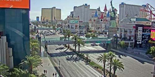 PTZ camera in the city center webcam - Las Vegas