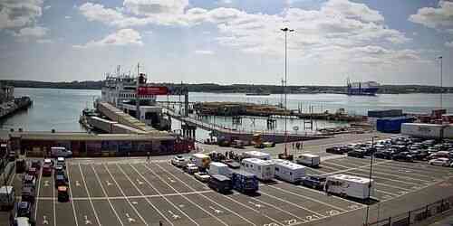 LIVE: Red Funnel Ferries - Southampton
