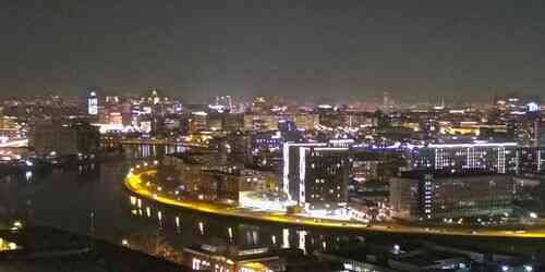 LIVE: River & Urban Skyline - Moscow