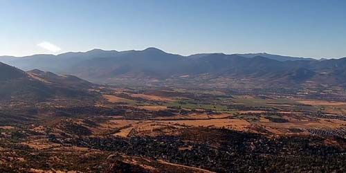 panorama de montaña con Roxy Ann Peak webcam - Medford
