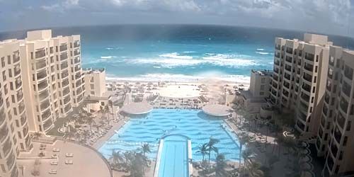 The Royal Sands All Suites Resort & Spa webcam - Cancun