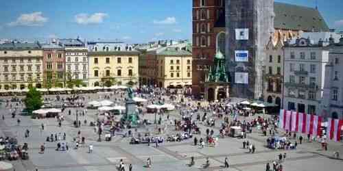 LIVE: Main Square – Monument Side - Krakow