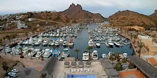 Bahía con barcos y yates en San Carlos webcam - Heroica Guaymas
