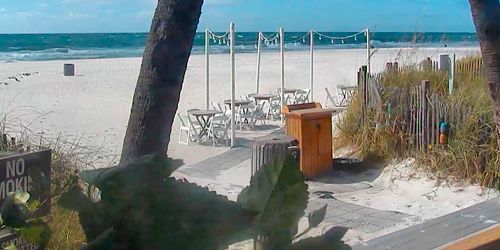 Restaurant de la plage des goélettes webcam - Panama City