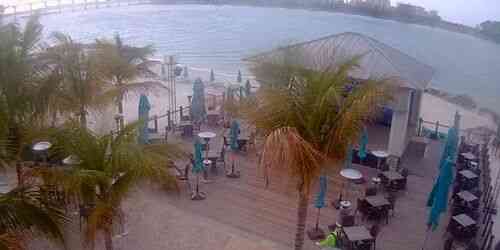 LIVE: Restaurant at Shephard’s Beach Resort - Clearwater