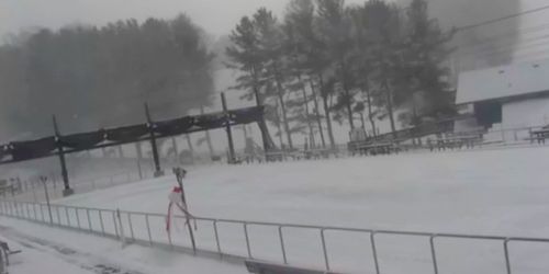 Ice skating rink at Appalachian Ski Mountain webcam - Boone