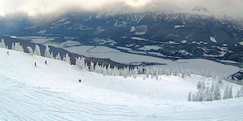 Ski slope at Revelstoke Mountain Resort Webcam