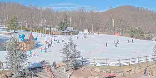 LIVE: Bottom station of Bear Creek Ski Resort - Allentown