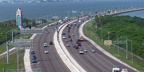 Traffic in the city webcam - Tampa