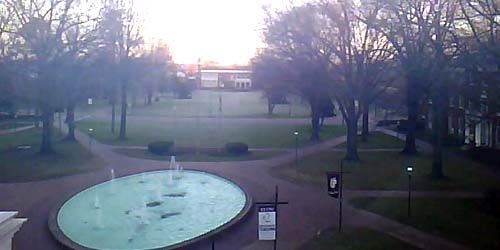 Fonville Fountain in Elon University webcam - Burlington