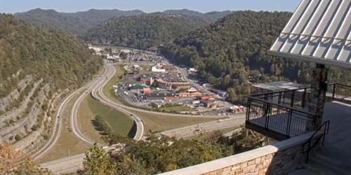 Vallée de la montagne depuis la terrasse d'observation webcam - Pikeville