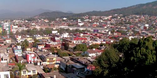 Vista de la ciudad desde arriba webcam - Uruapan