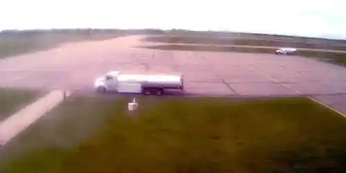 Airfield in the suburbs Webcam