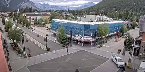 Resort Suburb Banff Webcam
