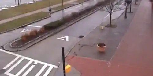 Lake Ave, Ontario Beach Park Parking Webcam