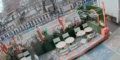 East Village, Pinky’s Space restaurant Webcam