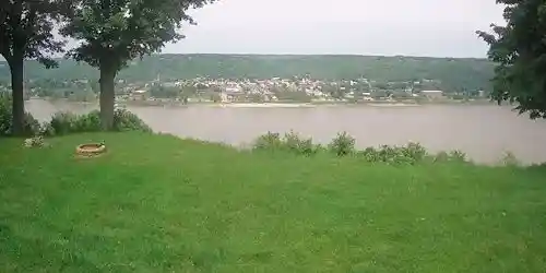 beautiful Ohio river bank Webcam