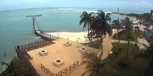 Playa con muelle en Hyatt Ziva Cámara web